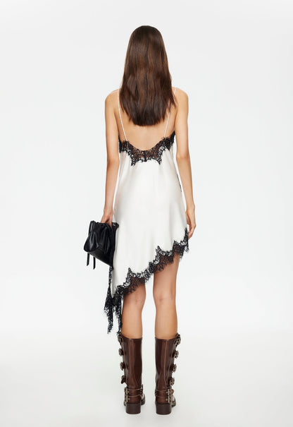 Lioness Fashion Signature EMERGING MIDI DRESS - PORCELAIN